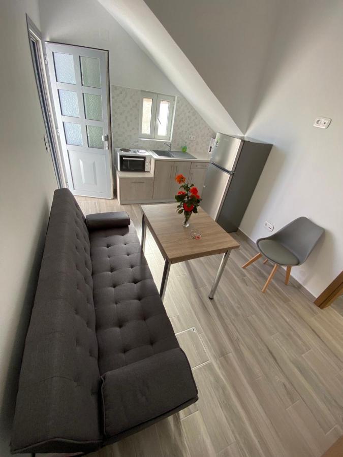 Ninemia Apartment Artemonas Exterior foto